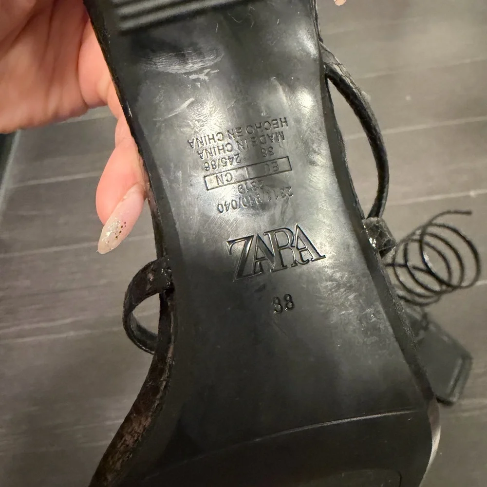 Zara Black Spiral Wrap Heel Sandals with Square Toe - Picture 3 of 3
